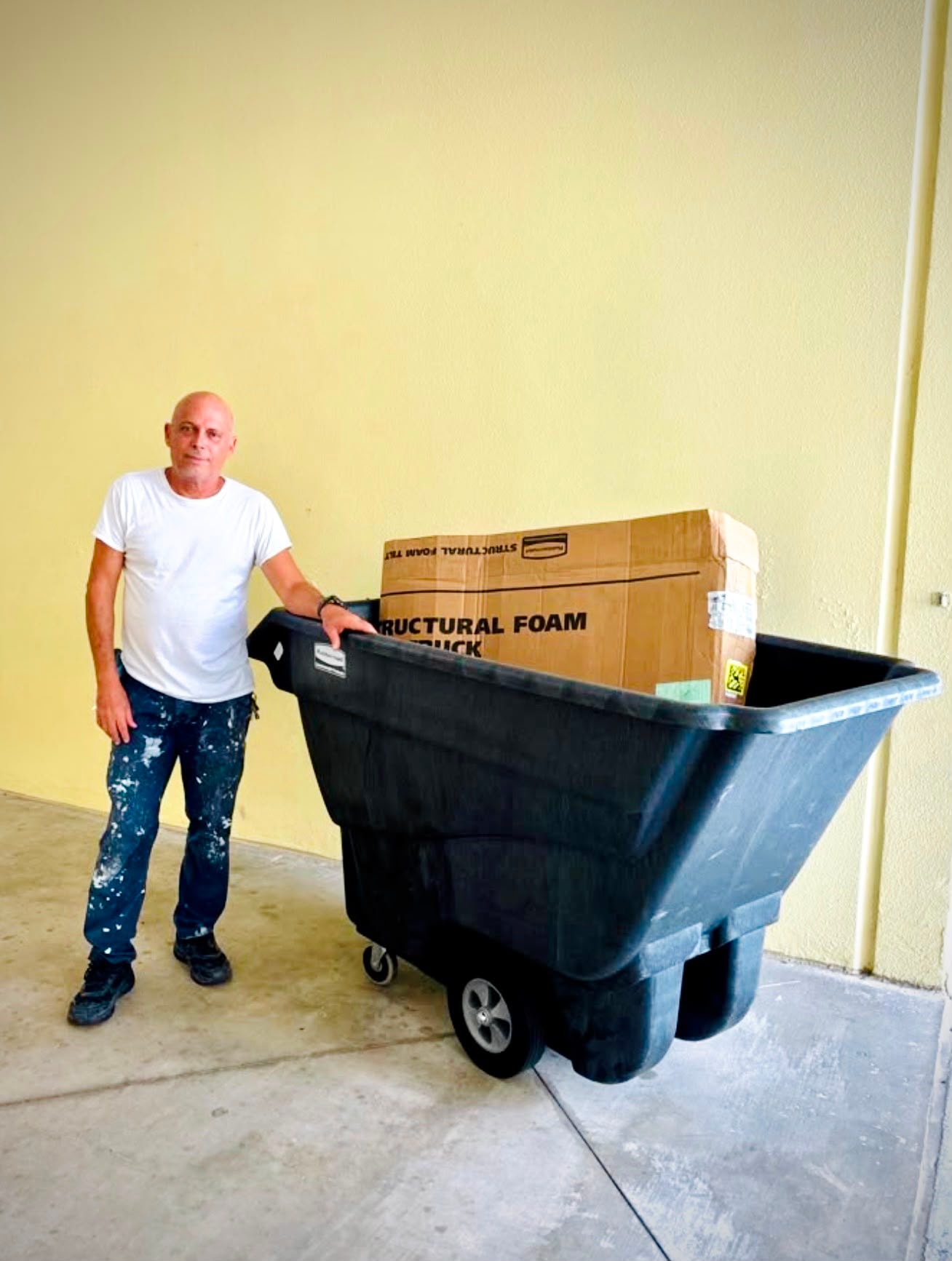 New tilt truck for custodians